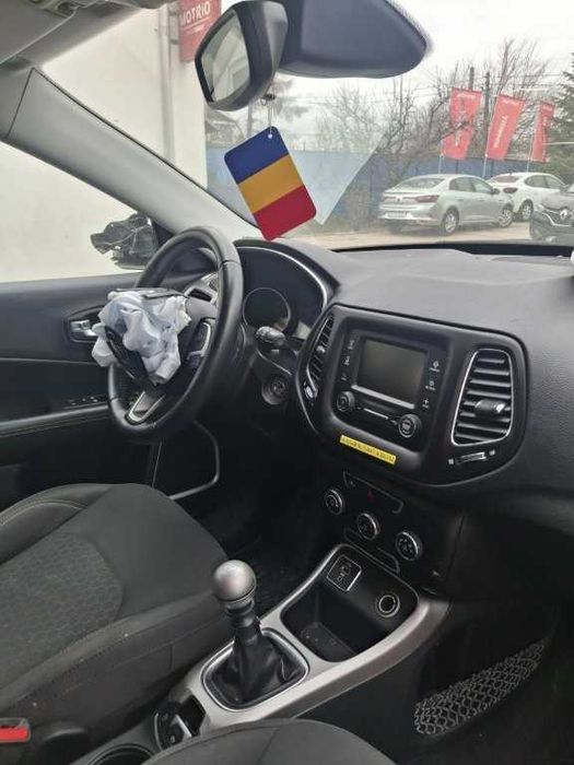 AVARIAT JEEP COMPAS _2018_benzina_manual