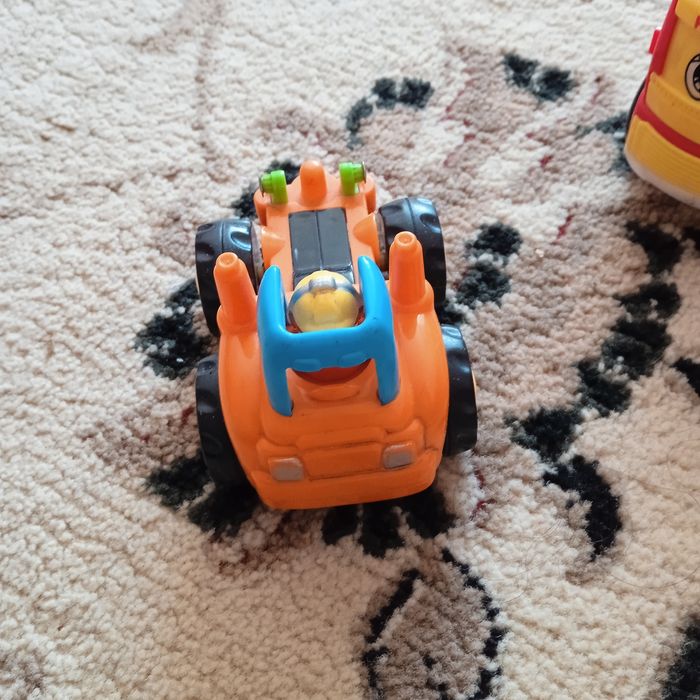 Машинки детские игровые