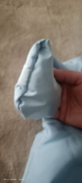 Продам демисезонный комбинезон с одеялом.