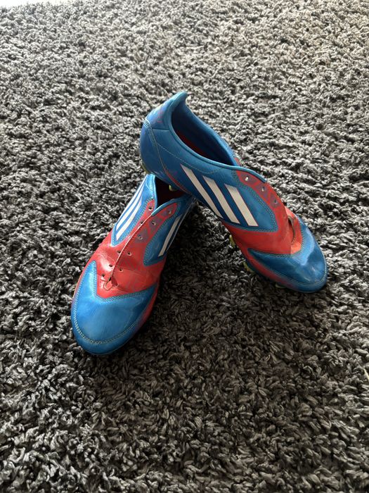Бутонки Adidas и Puma