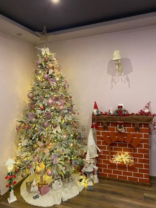 Коледна елха Снежна Кралица