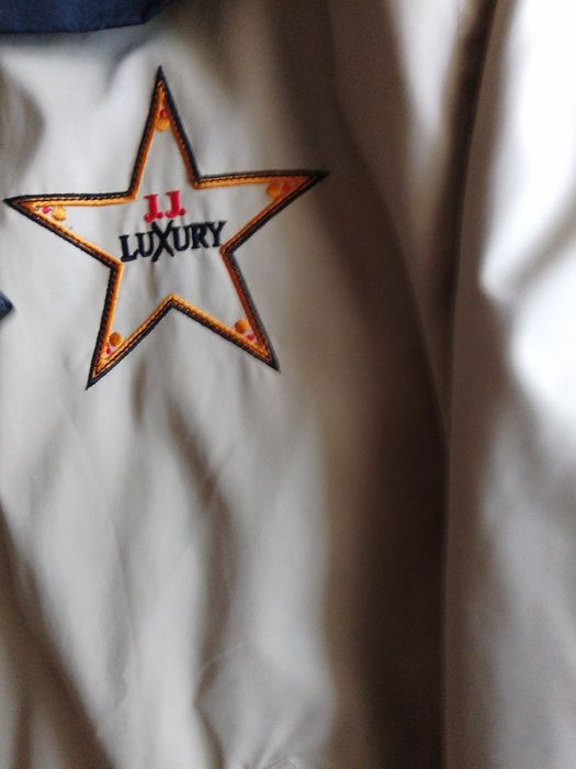 Пролетно есенно яке , италианско