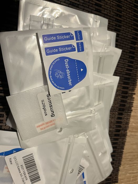 Продавам протектори за камера  samsung S20