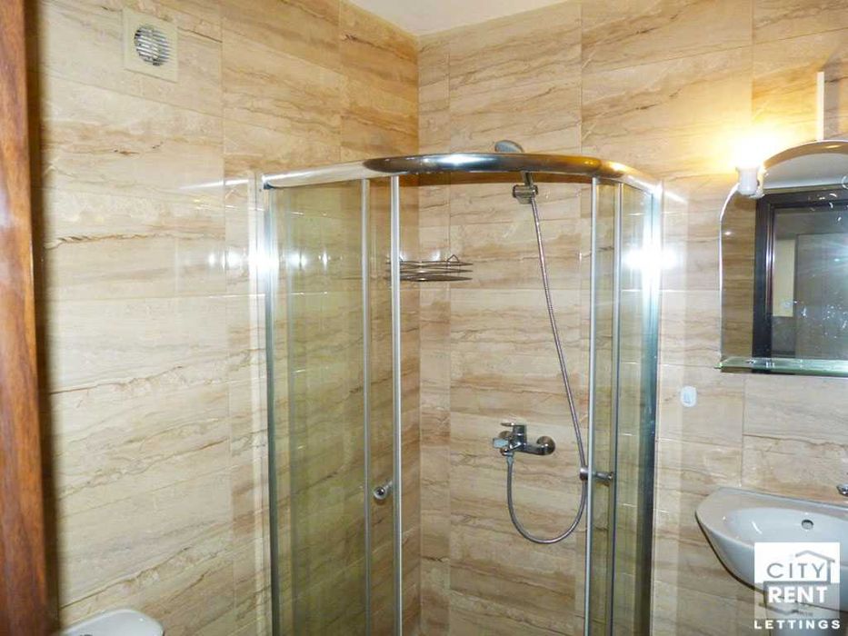 103041 Oбзаведен апартамент с една спалня в центъра на В. Търново