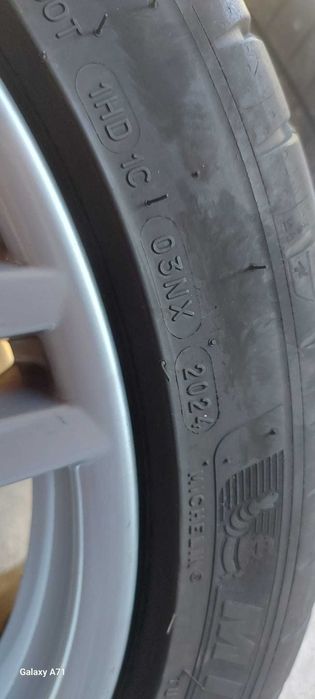 Bmw f10/11 Летни гуми с джанти 245/40/19