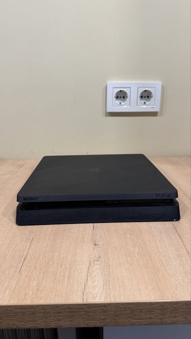Playstation 4 Slim 1TB