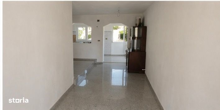 Casă cu priveliște panoramică, S+P+M, 5 camere, 3 băi, 700 mp teren