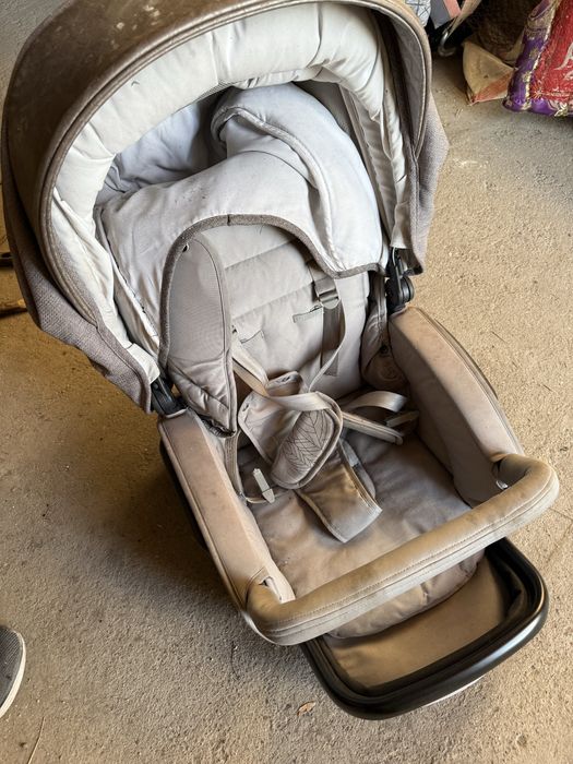 Коляска geoby серого цвета