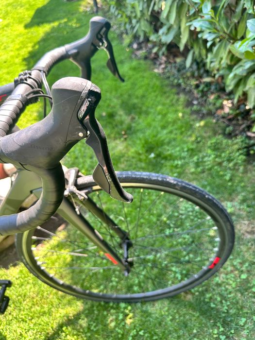 Шосеен бегач пълен карбон Carrera Virago Carbon Road Bike – Пълен карбон – Shimano Sora – Tektro – Размер M/L  цена 620€