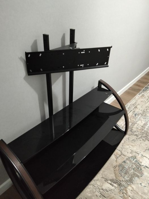 Подставка для телевизора