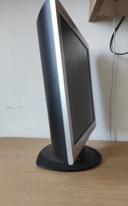 Монитор LG L1717S