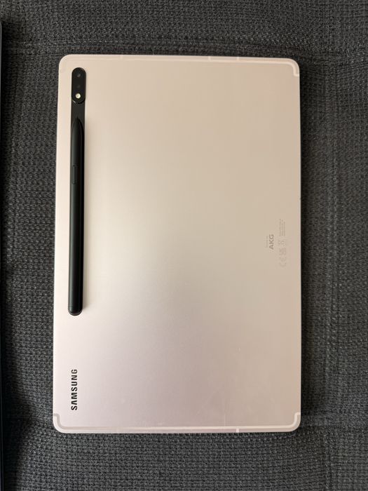 Samsung Tab S8+ 12,4” ca nouă + Keyboard Cover, S Pen, Pachet complet