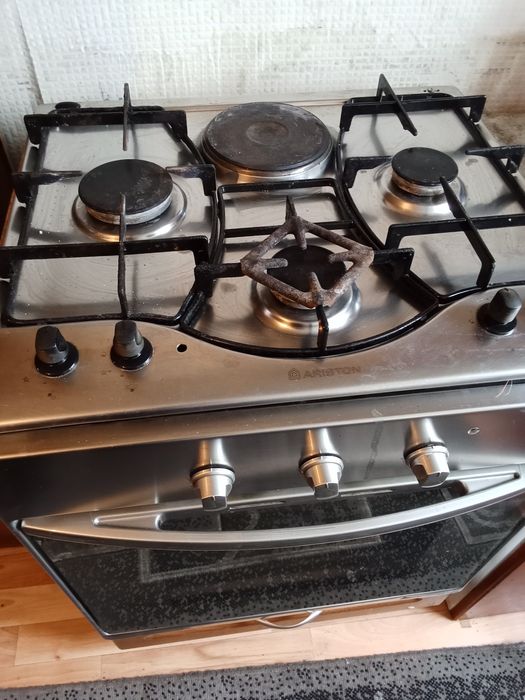 Варочная поверхность Аристон