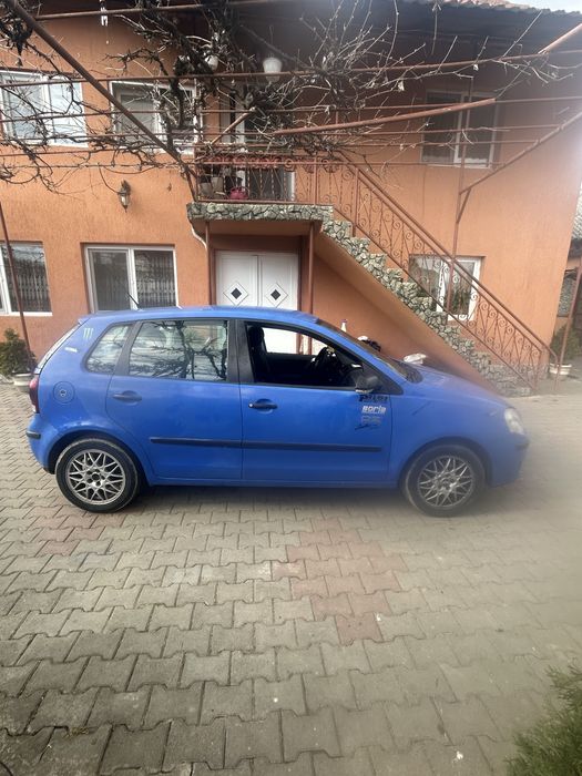 Vând polo 2007 1.2 benzina pentru mai multe detali sunati