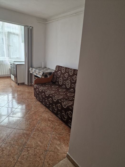 Proprietar închiriez garsoniera