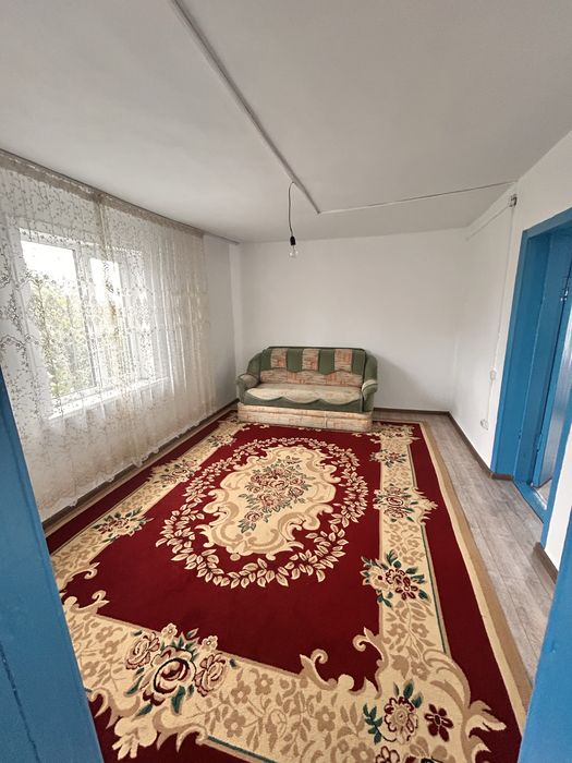 Продам дом и откормочную базу.