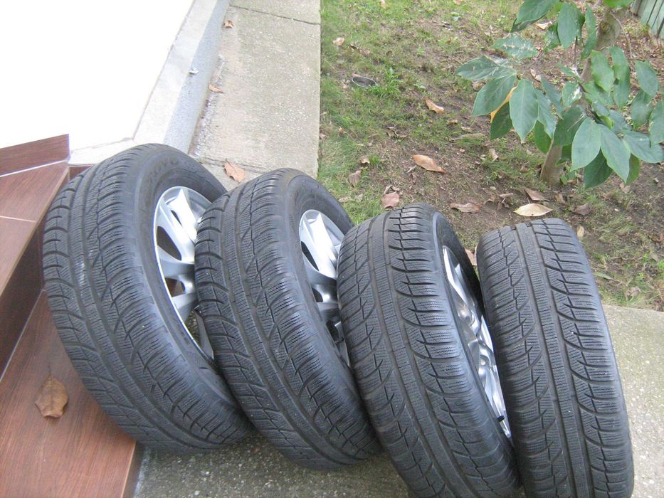 DE VINZARE jante aliaj16" cu amvelope ptr Mazda 2, 3,CX3
