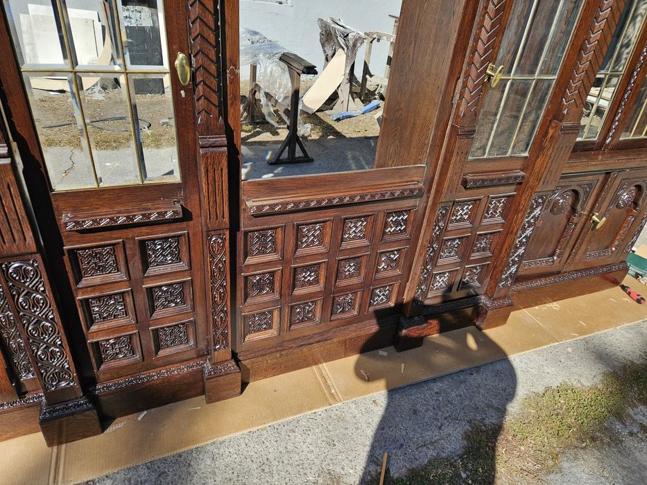 UNICAT Biblioteca sf.sec.XIX Usi Vitralii cristal lungime3,77m h 2,30m