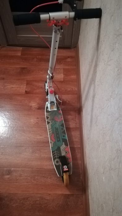 Продам самокат Roces