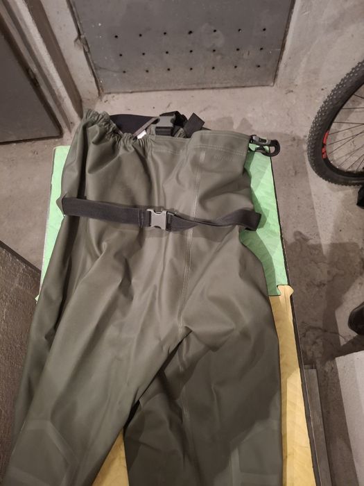 Риболовен гащеризон