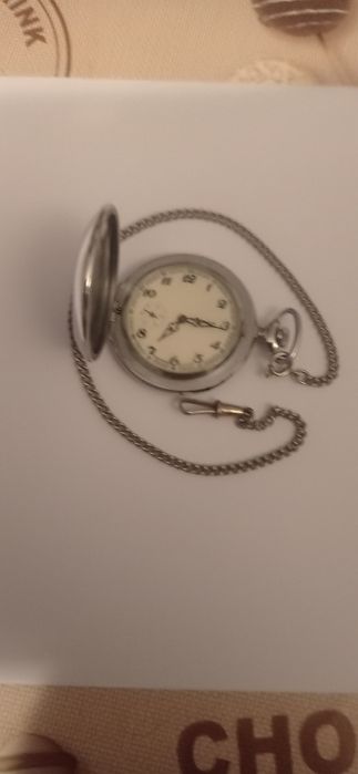 Предлагам джобни часовници"Молния","TCH","Gorben"