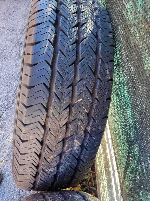 Гуми за бус  HIFLI