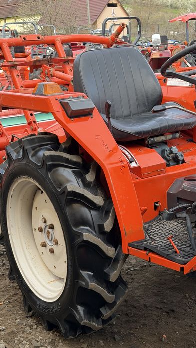 Tractor japonez Kubota Sunshine L1-205  tractoare Japoneze