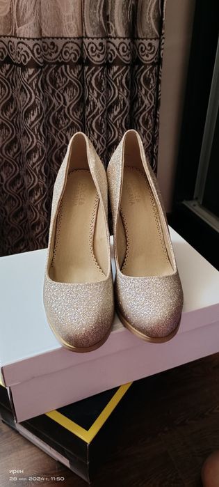 Вечерние женские туфли