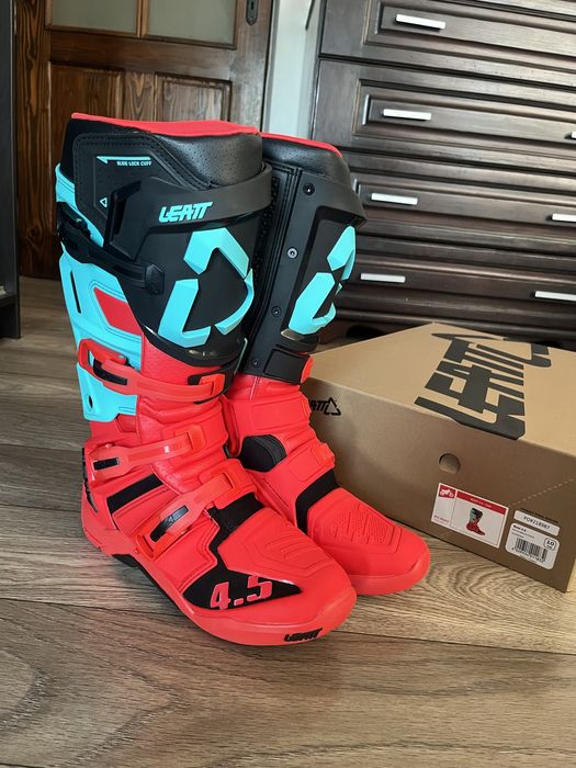 ЧИСТО НОВИ ботуши Leatt 4.5 5.5