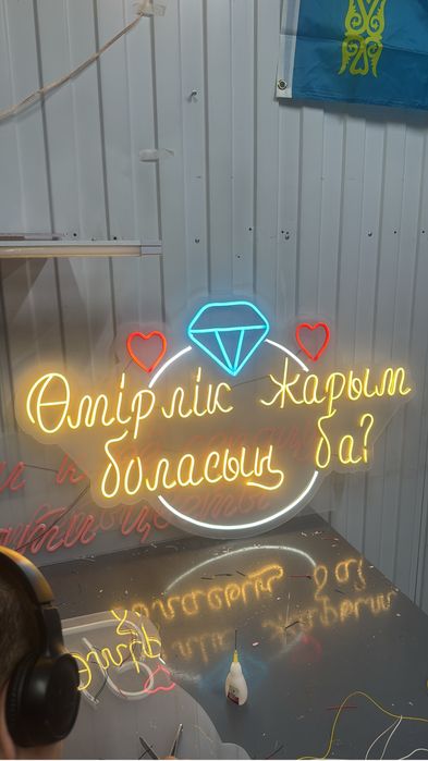 неоновый вывески с гарантией
