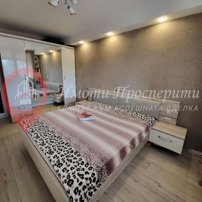 Продава се Тристаен апартамент в София, Лагера - 111 кв.м за 2068 €/кв.м - Снимка #9