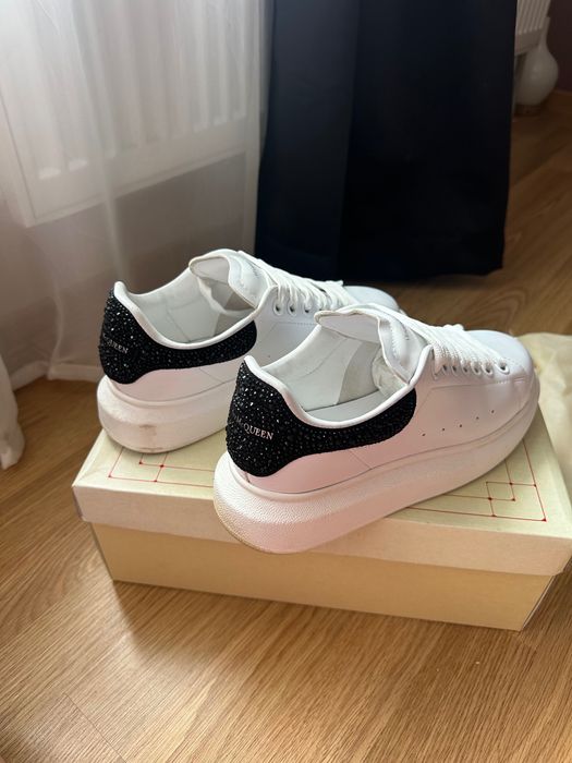 Alexander McQueen сникърси
