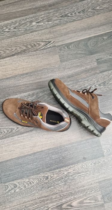 Продам мужские полуботинки