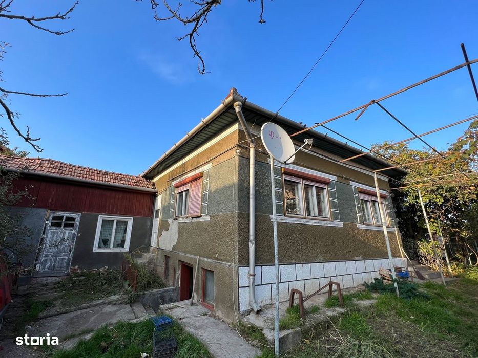 Vand casa in Apahida, zona Centrala, ideal investitie!