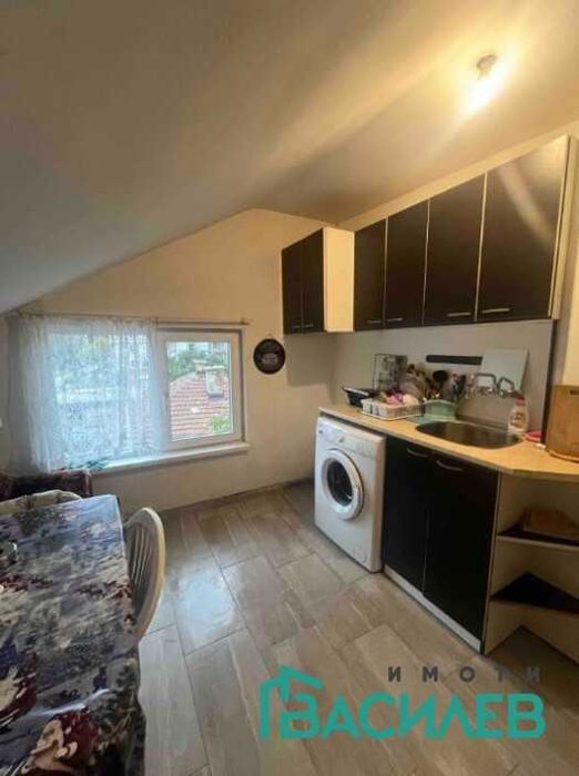 Продава се Тристаен апартамент в София, Център - 73 кв.м за 804 €/кв.м - Снимка #1