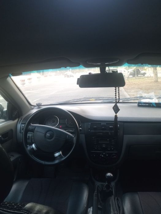 Срошна сотилади 10700$