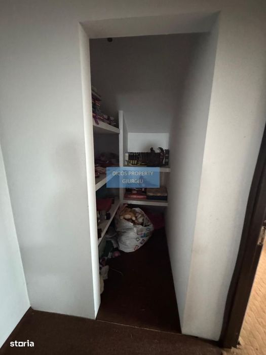 Casă cu mansardă și piscină de vânzare – Pictor Andreescu