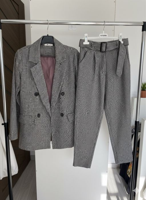 Женский костюм размер s/m