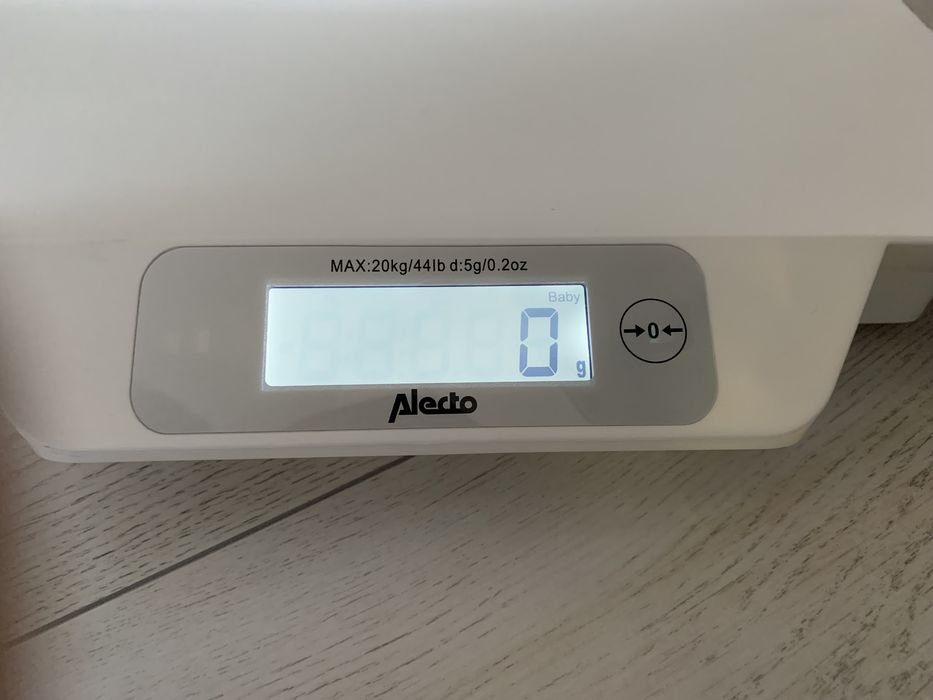 Cantar digital baby cu geanta, Alecto Alb
