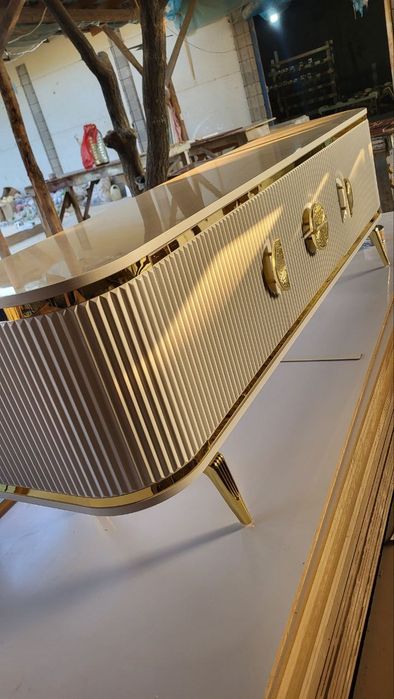 Под- тв  ва комодлар