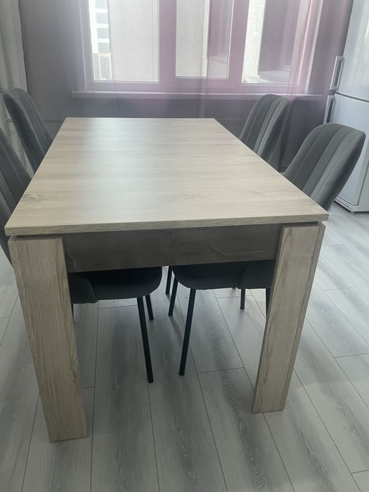 Продам стол со стульями