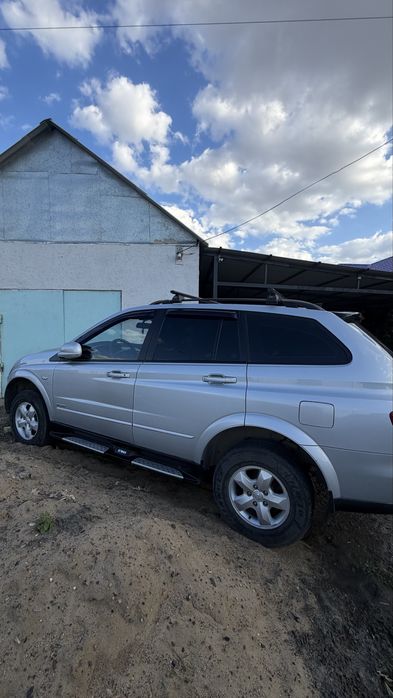 Автомобиль Ssang Yong