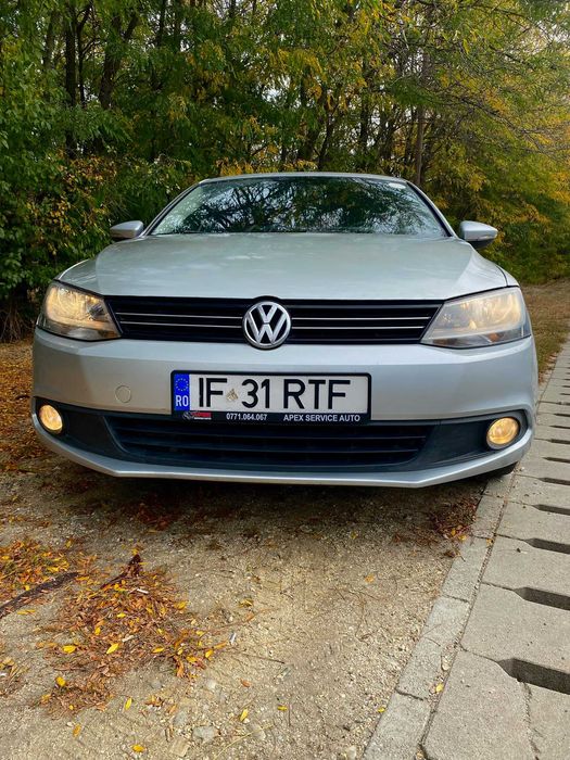 VOLKSWAGEN Jetta 2011 — imagine 2
