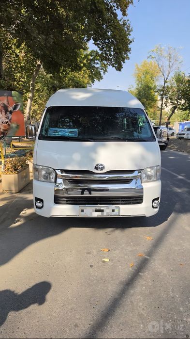 Toyota hiase тойота