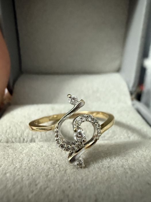 Бриллиантовое кольцо 750 пробы