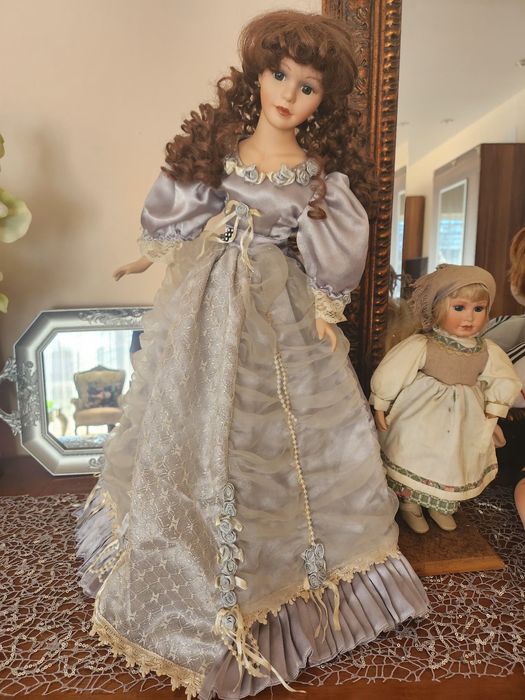 Порцеланова кукла