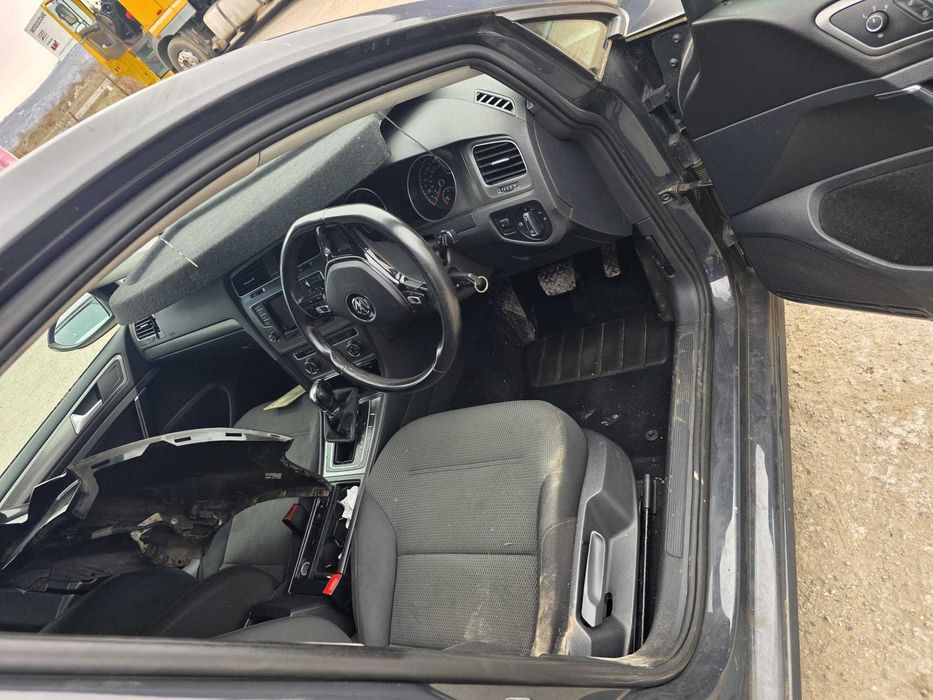Dezmembrez VW Golf 7 1.6 d 2013
