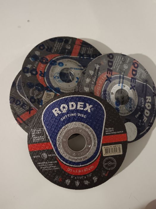 Диск отрезной по металлу разные