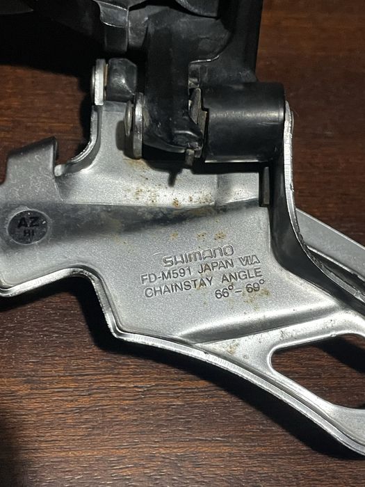 Преден дерайльор, команда и плоча Shimano