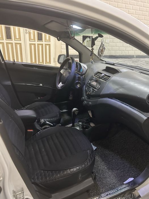 Автомобиль Спарк шевролет